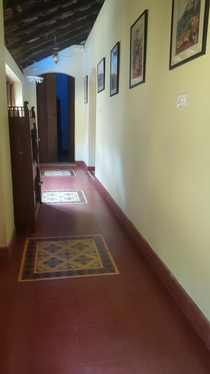 Casa Menezes - A Heritage Goan Homestay Bambolim Bilik gambar