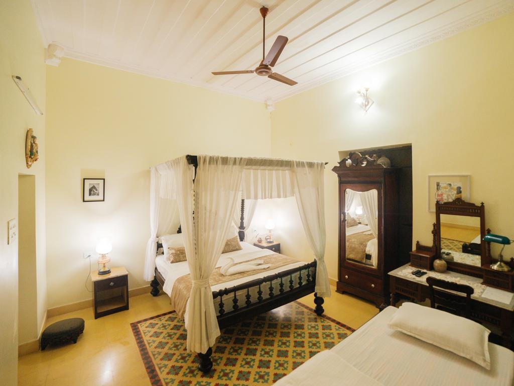 Casa Menezes - A Heritage Goan Homestay Bambolim Luaran gambar