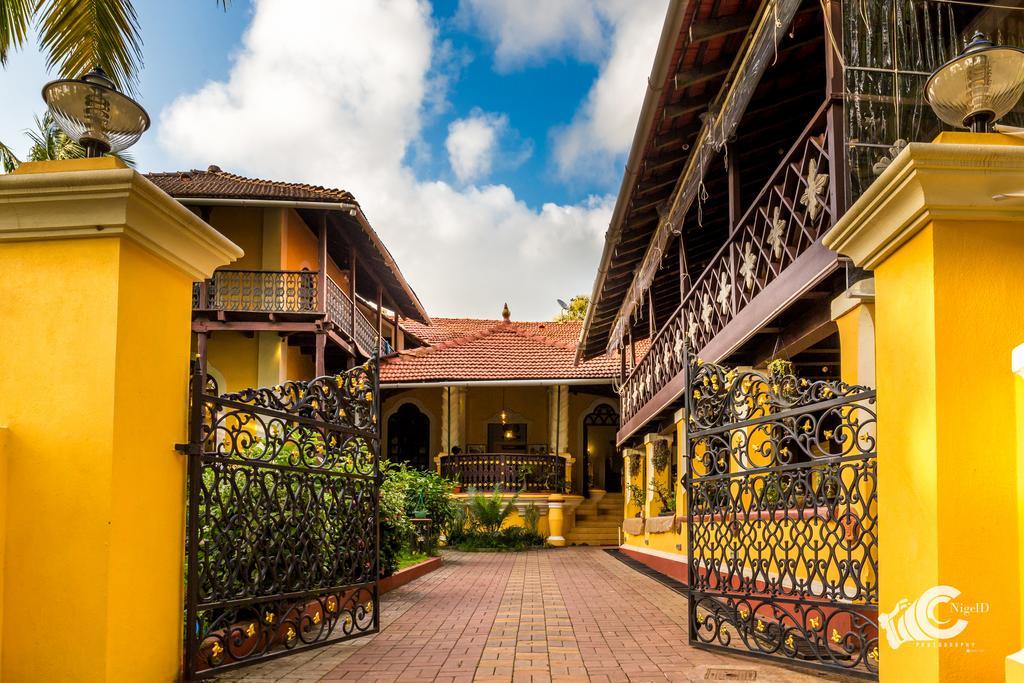 Casa Menezes - A Heritage Goan Homestay Bambolim Luaran gambar
