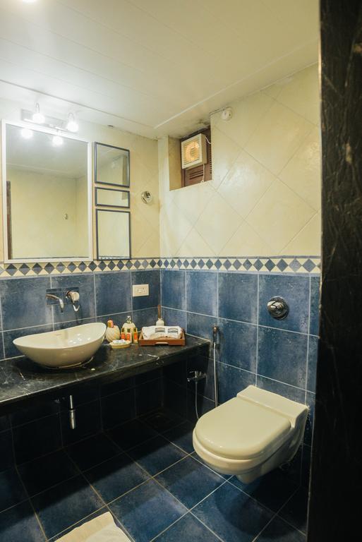 Casa Menezes - A Heritage Goan Homestay Bambolim Luaran gambar