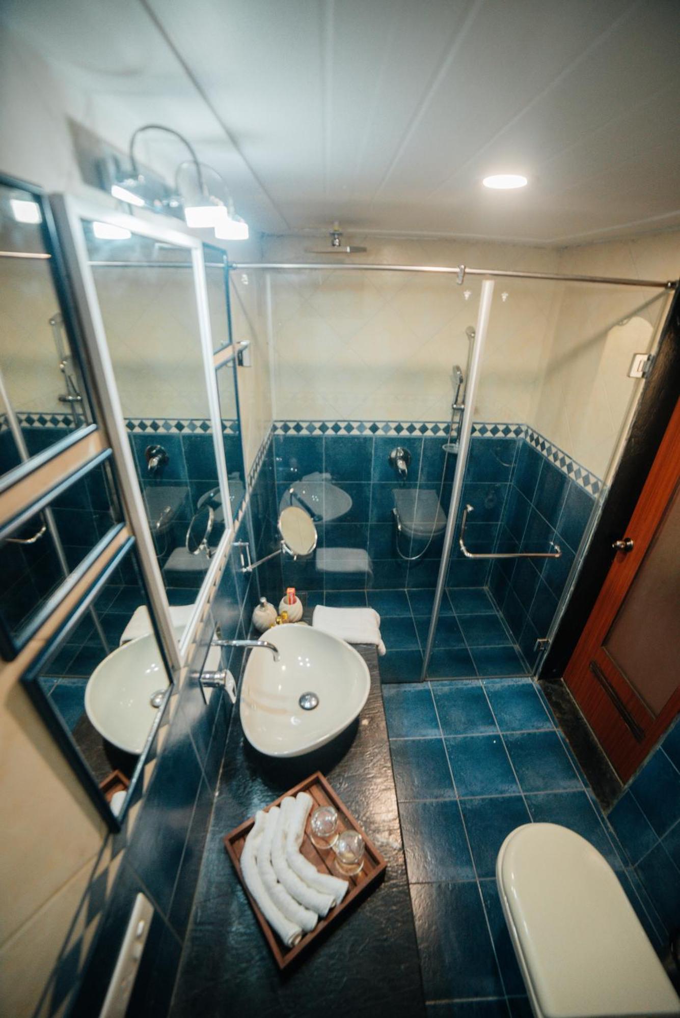 Casa Menezes - A Heritage Goan Homestay Bambolim Luaran gambar