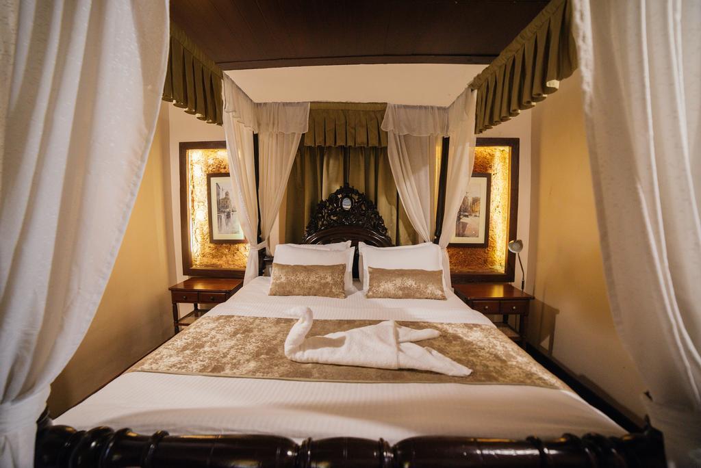 Casa Menezes - A Heritage Goan Homestay Bambolim Luaran gambar