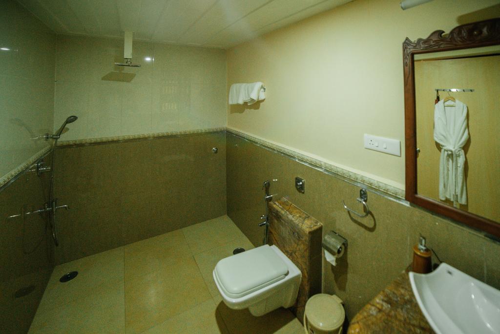 Casa Menezes - A Heritage Goan Homestay Bambolim Luaran gambar