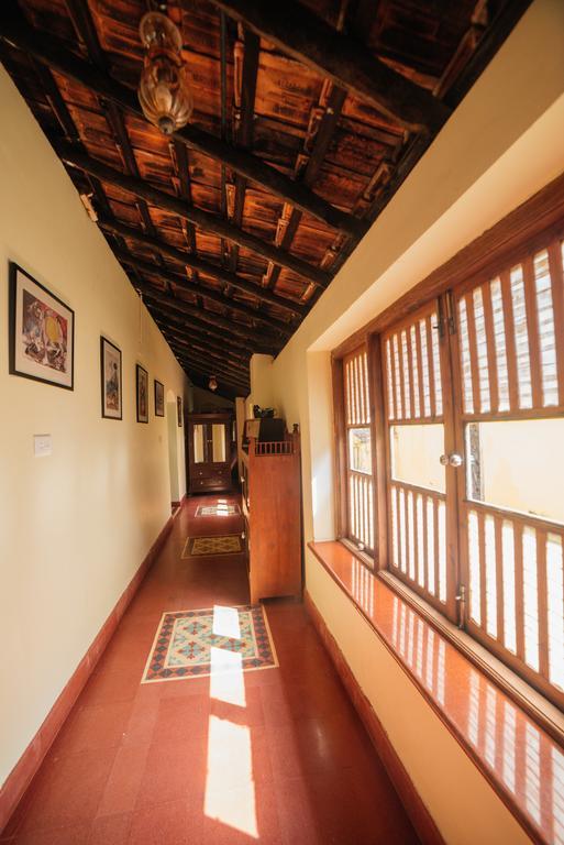 Casa Menezes - A Heritage Goan Homestay Bambolim Luaran gambar
