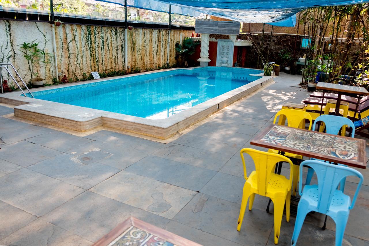 Casa Menezes - A Heritage Goan Homestay Bambolim Luaran gambar